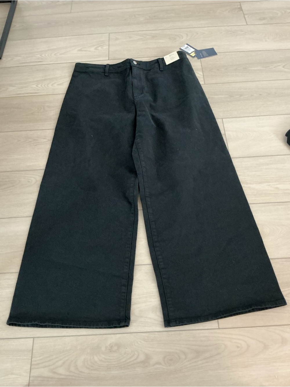 Universal Thread Black Wide-Leg Flare Jeans